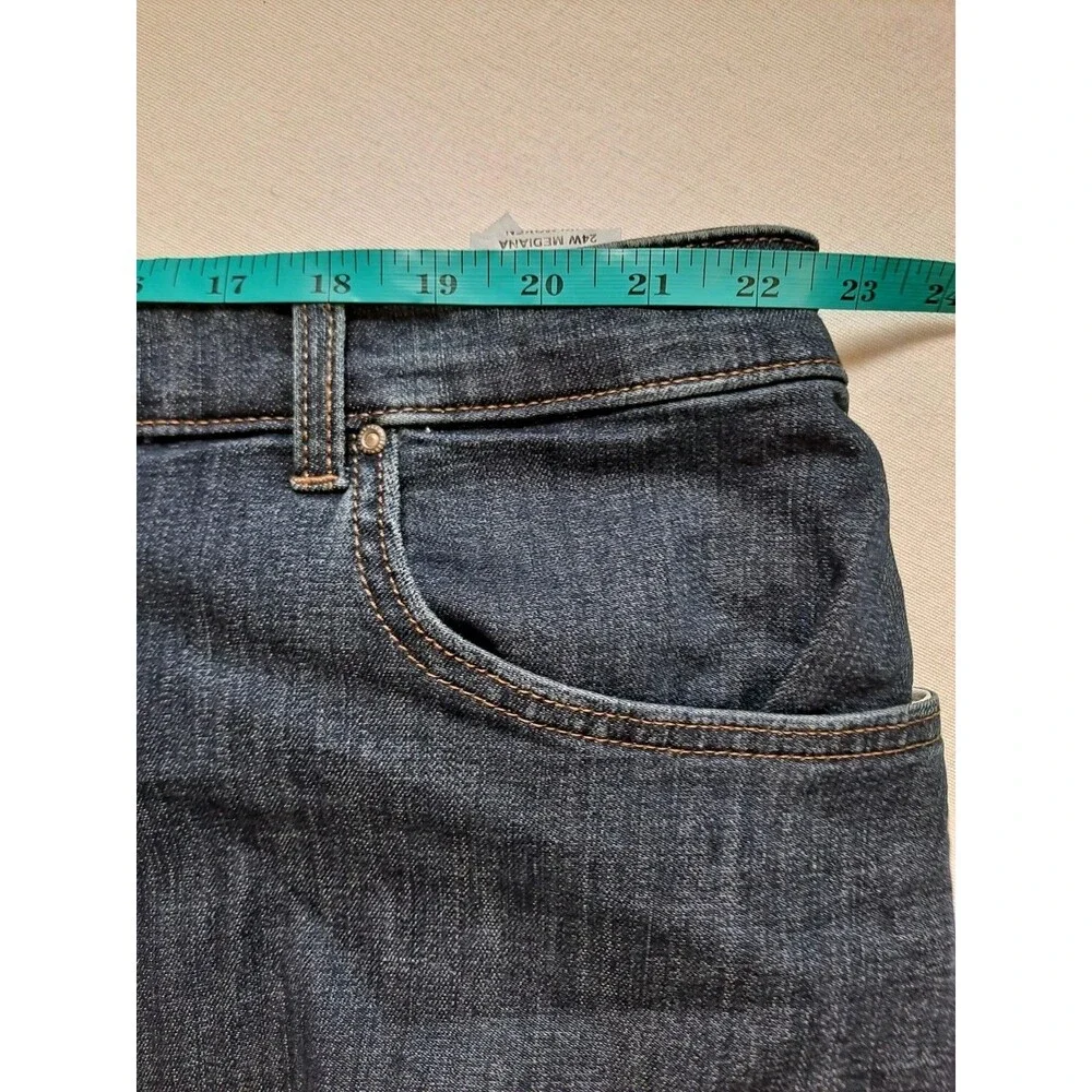 Lee Women's Bermuda Shorts Size 24W Relaxed Fit Mid-rise Lagoon 10